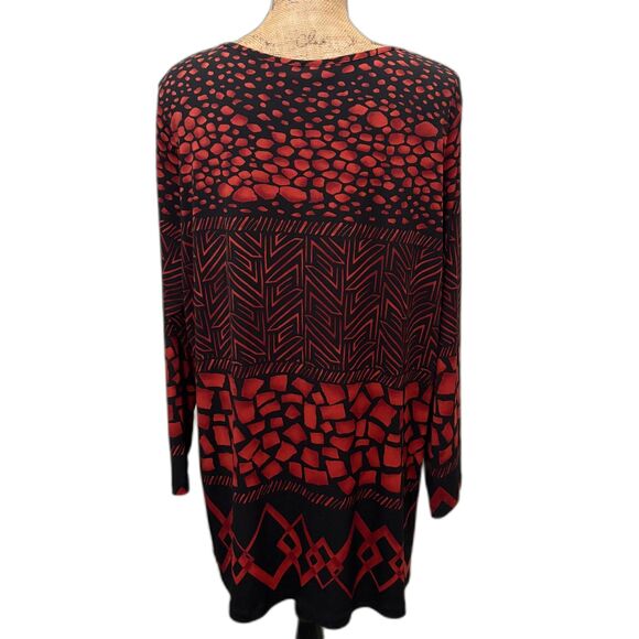 Susan Graver Liquid Knit Keyhole Blouse Mixed Print Black Red Plus Size 1X - Picture 3 of 5
